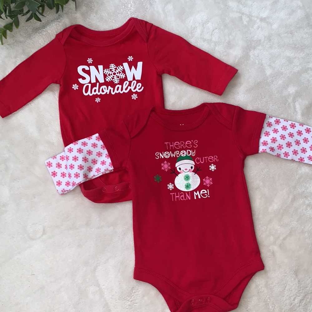 2 Holiday Snow Onesies 0-3M Children’s Place Holiday Time EUC